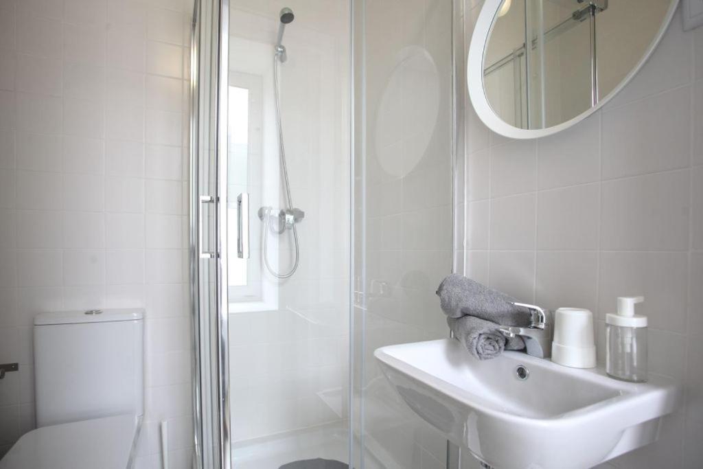 Place Of Moments Urban-Suites Понта Делгада Стая снимка